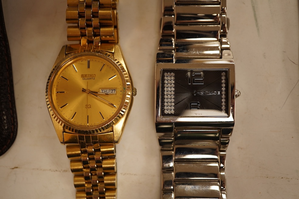 A large Nixon SI-30 stainless steel gentleman's chronograph wristwatch and nine various quartz wristwatches including Seiko.